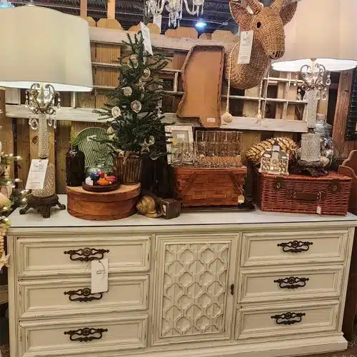 Hunter Lizana White Furniture
