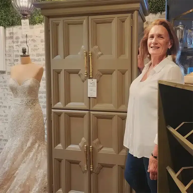 Elizabeth Sprenger In Behind Furntiure 800